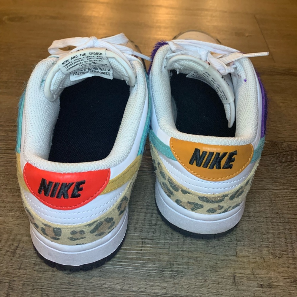 Nike dunk low Womens US 8